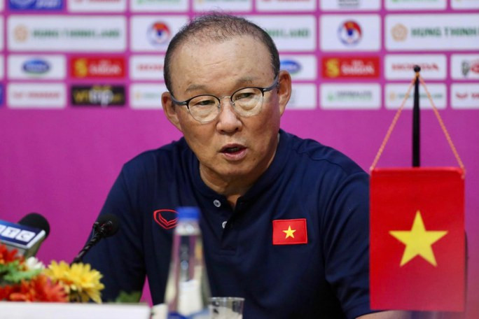 Huấn luyện viên Park Hang-seo nhận tin xấu ngay trước giờ đội tuyển Việt Nam đấu Thái Lan